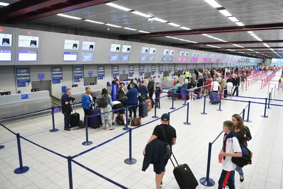 ibiza airport terminal