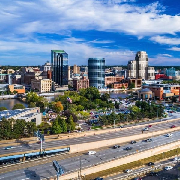grand rapids chauffeur by the hour Grand Rapids chauffeur by the hour