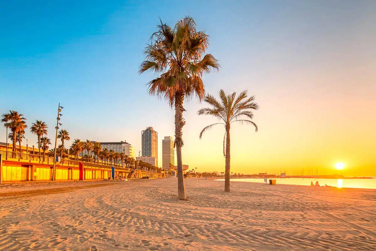 Barcellona 3 Barceloneta Beach things to do in Barcelona